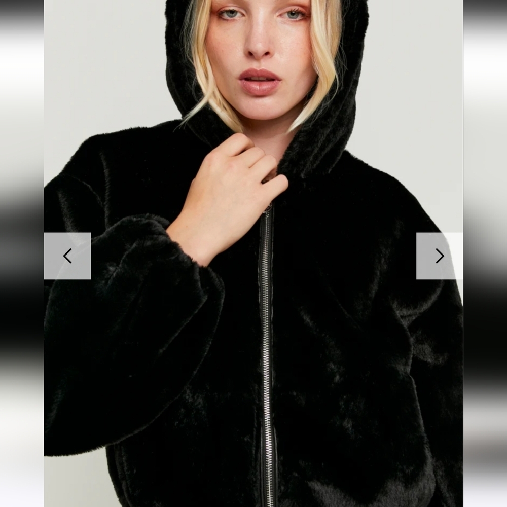 Planets Heart Womens Black Cropped Coat